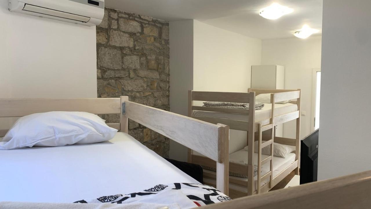 Hostel Сплит Екстериор снимка