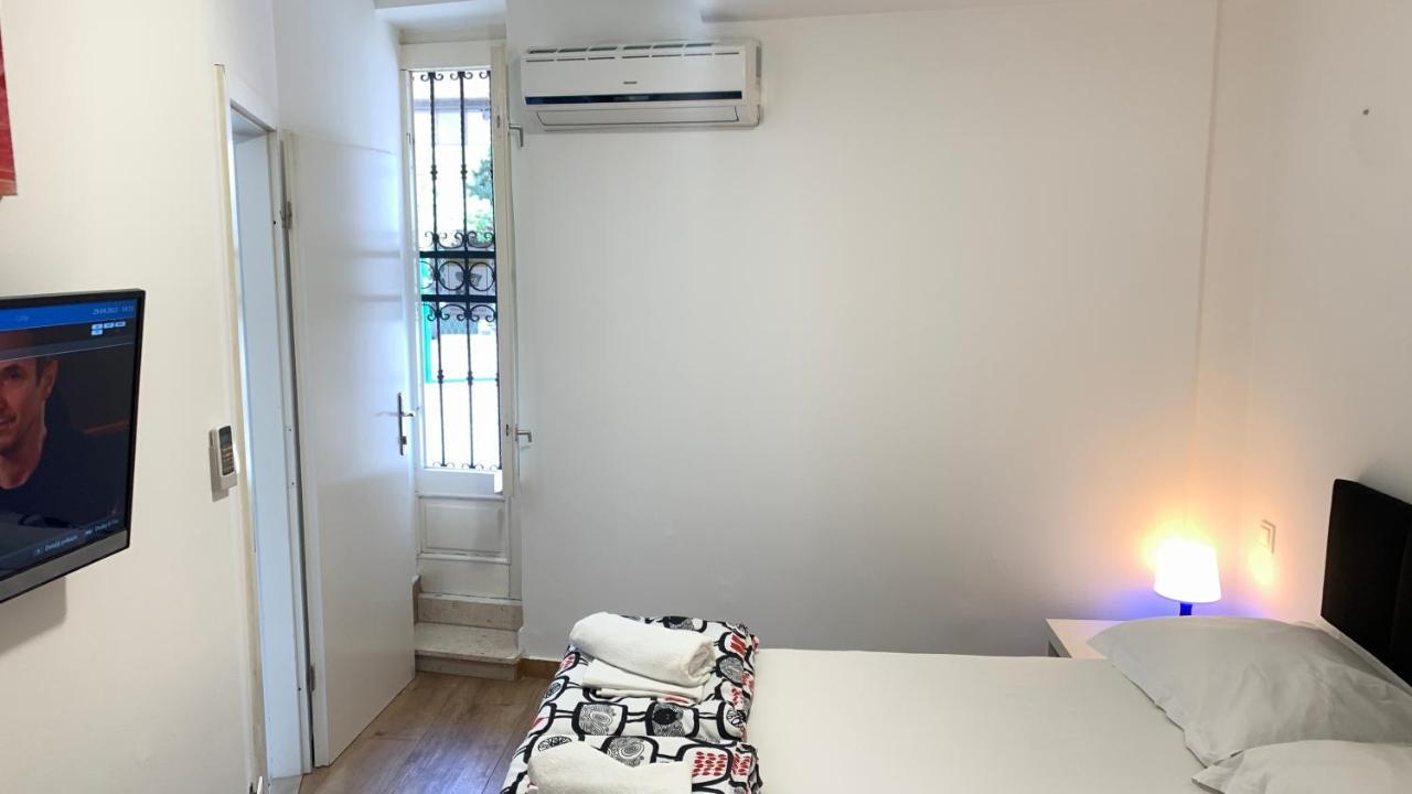 Hostel Сплит Екстериор снимка